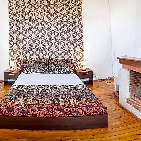 Guestrooms *